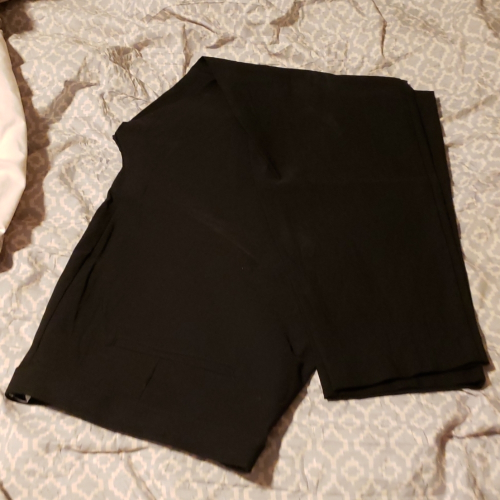 Slim black trouser